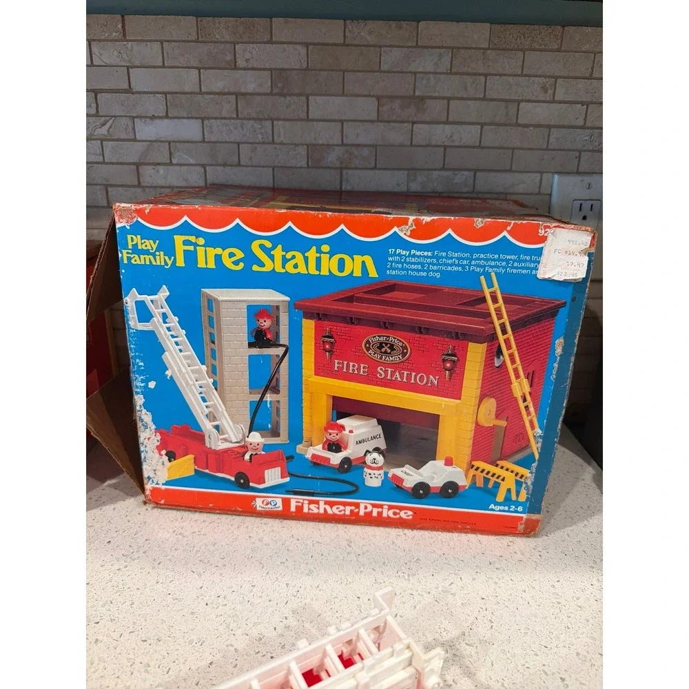 Fisher-Price Fire Station Complete with Original Box Vintage Play Family Toy